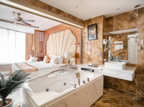 Cicilia Hotels & Spa Danang