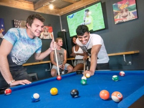 Never at Home Green Point - Hostel