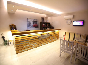 S3 Seahorse Beach Club & Hotel