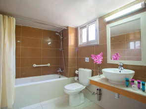 Курорт Malama Beach Holiday Village