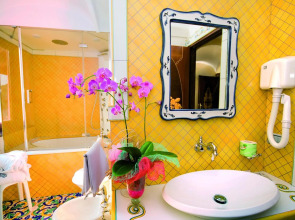 Strand Hotel Terme Delfini