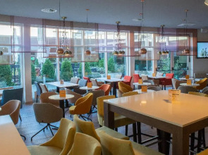 Holiday Inn Berlin Airport - Conference Centre by IHG