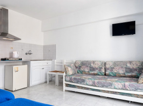 Stratos Studios & Apartments