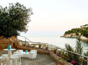 Globales Cala Vinas Adults Only 16+