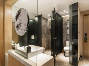 Paco Business Hotel Luo Gang Wan Da Branch