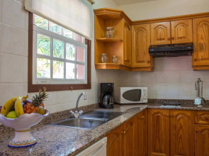 Apartamentos Oasis San Antonio