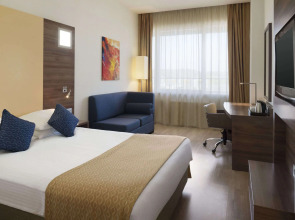 Отель Ramada Encore by Wyndham Киев