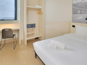 Отель Clarion Paris CDG Airport