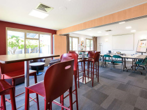 Hôtel Campanile Toulouse Nord - Sesquières