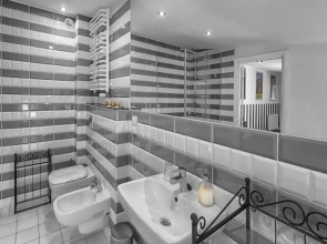 Stare Kino Cinema Residence