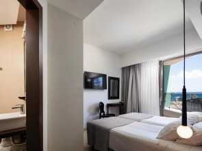 Steris Elegant Beach Hotel