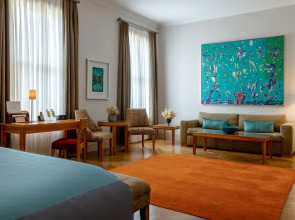 Tomtom Suites - Special Class