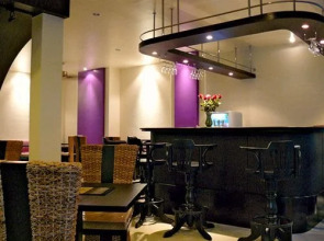 Kata Beach Center Hotel