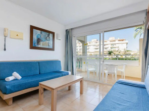 Mariner Club Apartments