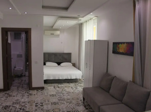 The Nar Suit & Apart