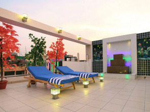 Hotel The Pearl - Newly Renovated in City Centre