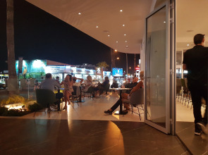 Anthea Hotel Apartments