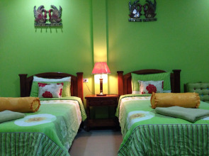 Sairougn Seaview Hotel