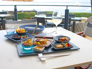 Crimson Resort and Spa Mactan