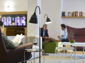 Отель 9Hotel Republique