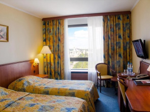 Космос Клуб 4*