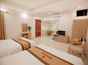Anova Airport Hotel — Convenient & Friendly