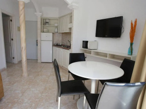 Checkin Bungalows Atlantida