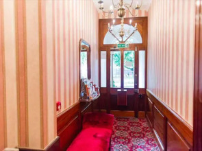 Avonmore Hotel Cartwright Gardens