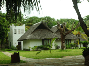 Jacaranda Indian Ocean Beach Resort