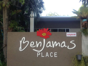 Benjamas Place