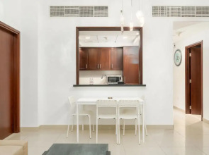 Lux BnB I 29 Burj BLVD I Pool Views