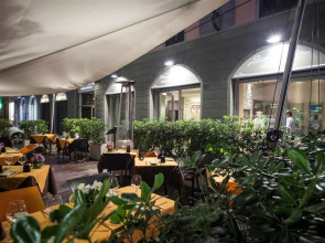 Arli Hotel Business and Wellness