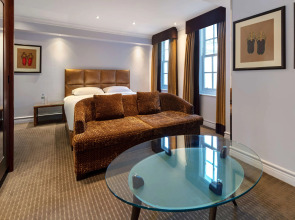 Отель Radisson Blu, London Bond Street