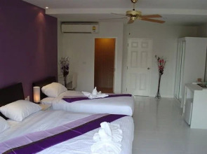 Kata Beach Center Hotel