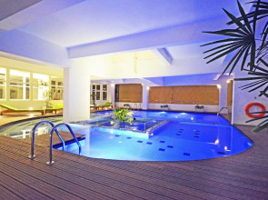 Ocean Edge Suites & Hotel Colombo