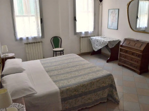 Barbara House - Guest House