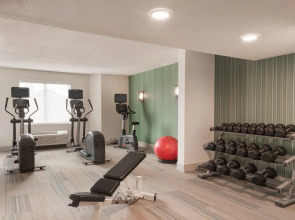 Holiday Inn Express & Suites Nearest Universal Orlando by IHG