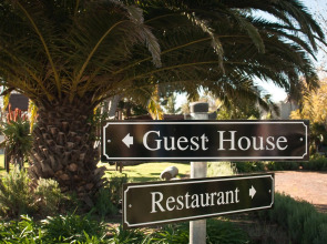 The Country Guesthouse