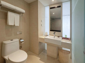 Отель Barry Boutique Seaview Sanya