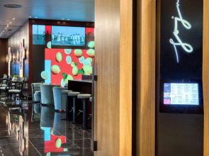 Отель Divani Caravel