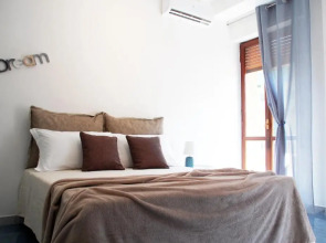 Bari Rooms Central Station