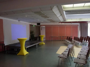 Auberge De Jeunesse Strasbourg - 2 Rives