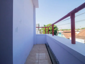 RedDoorz near Pantai Boom