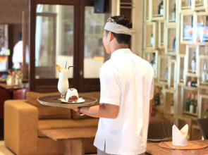 Kupu Kupu Jimbaran Beach Club & Spa by Loccitane