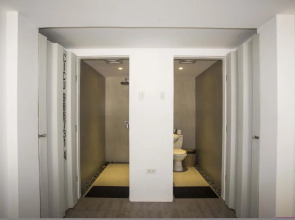 CHILLAX Flashpackers Boracay