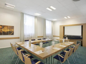 Holiday Inn Express Frankfurt Airport by IHG