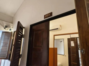 Red Inn Court - Hostel