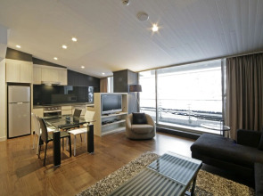 The Ridge Hotel & Apartments