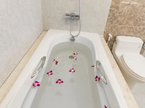 Отель Navy Cam Ranh