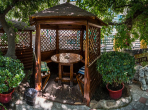 Лукоморье (Алупка)